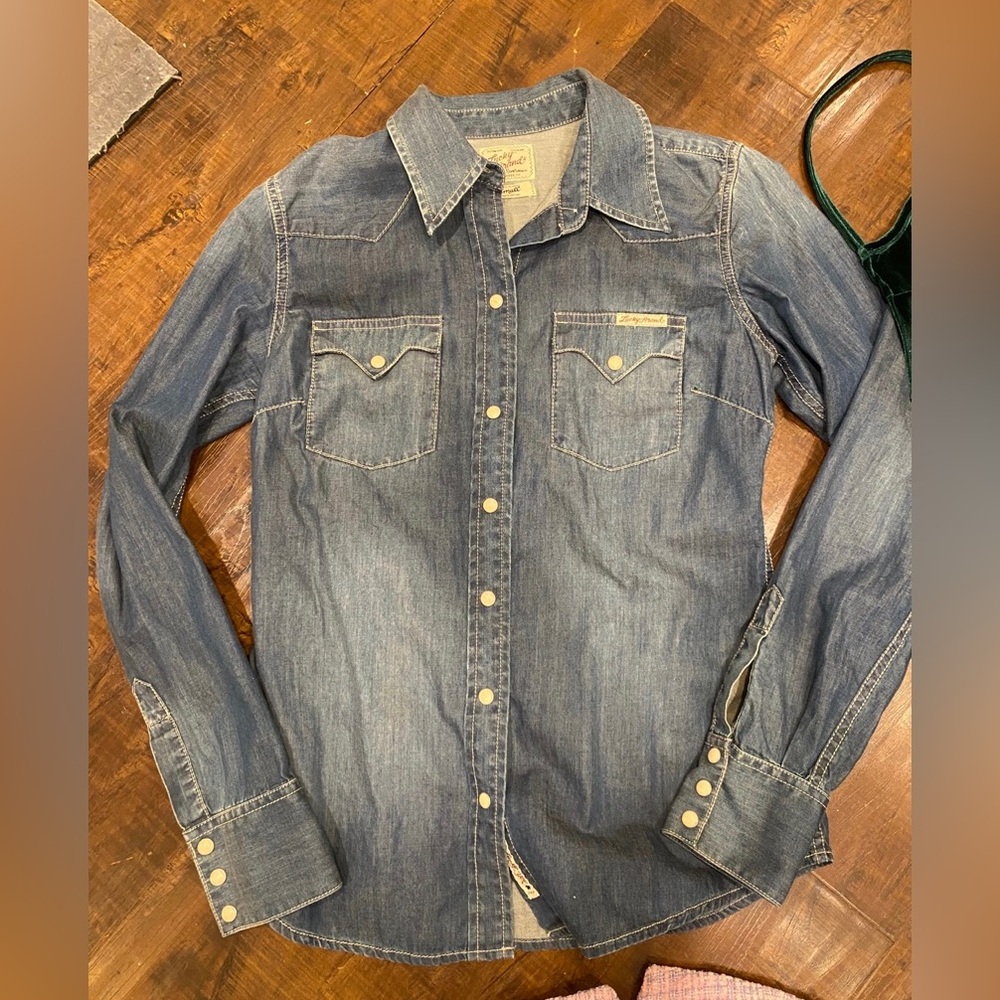 Womens lucky brand denim jean snap shirt size small